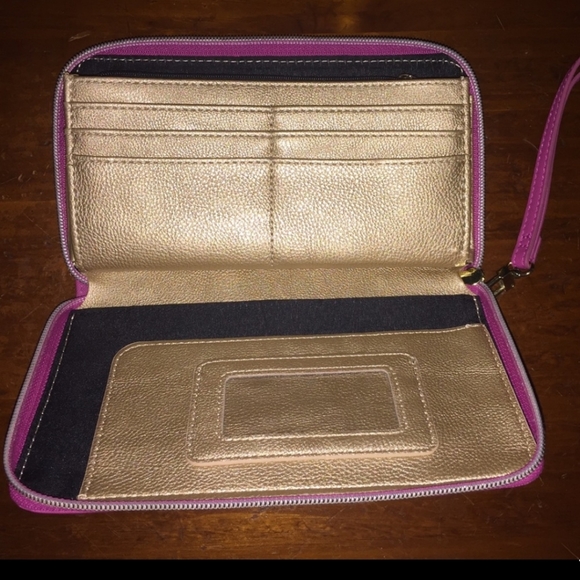 Betsey Johnson wallet/wristlet - Picture 2 of 3